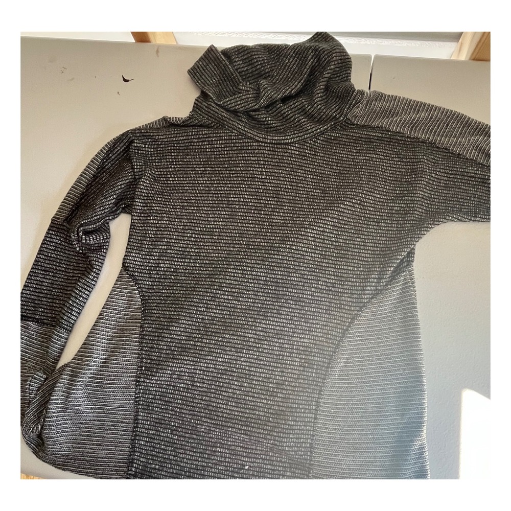 Sunday Women's Knit Tunic Top Cowl Neck Long Sleeve Gray Size L